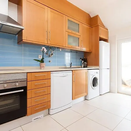 Daire Casa Baleia - E Piscina - 10 Pessoas Ferrel (Leiria)